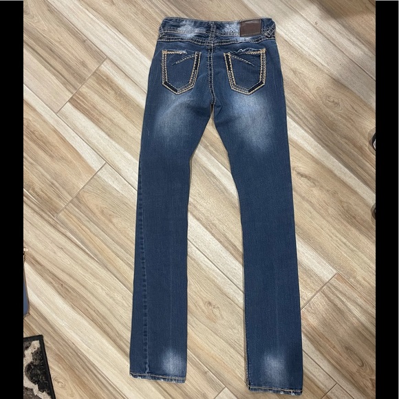 Maurices Ladies Jeans Size 1/2 Extra Long - Picture 4 of 5